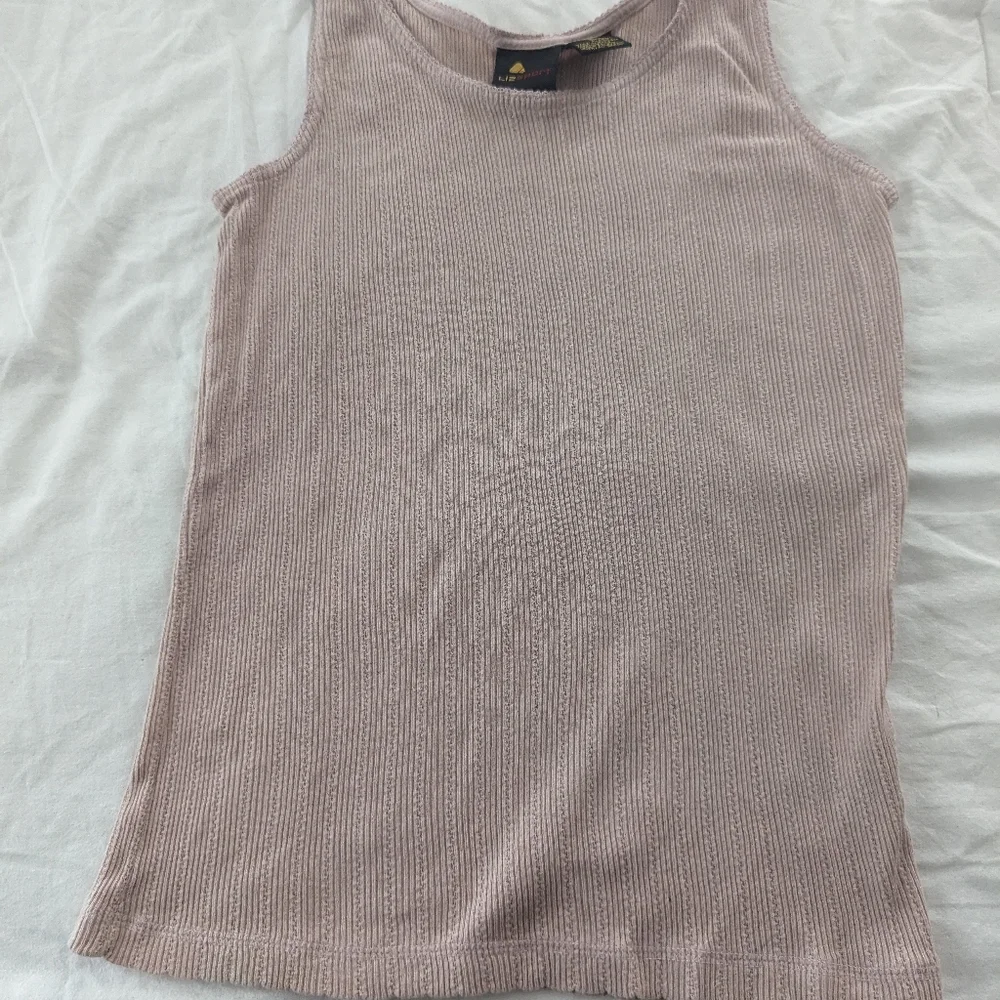 Liz Sport Ribbed Tank - Picture 2 of 8